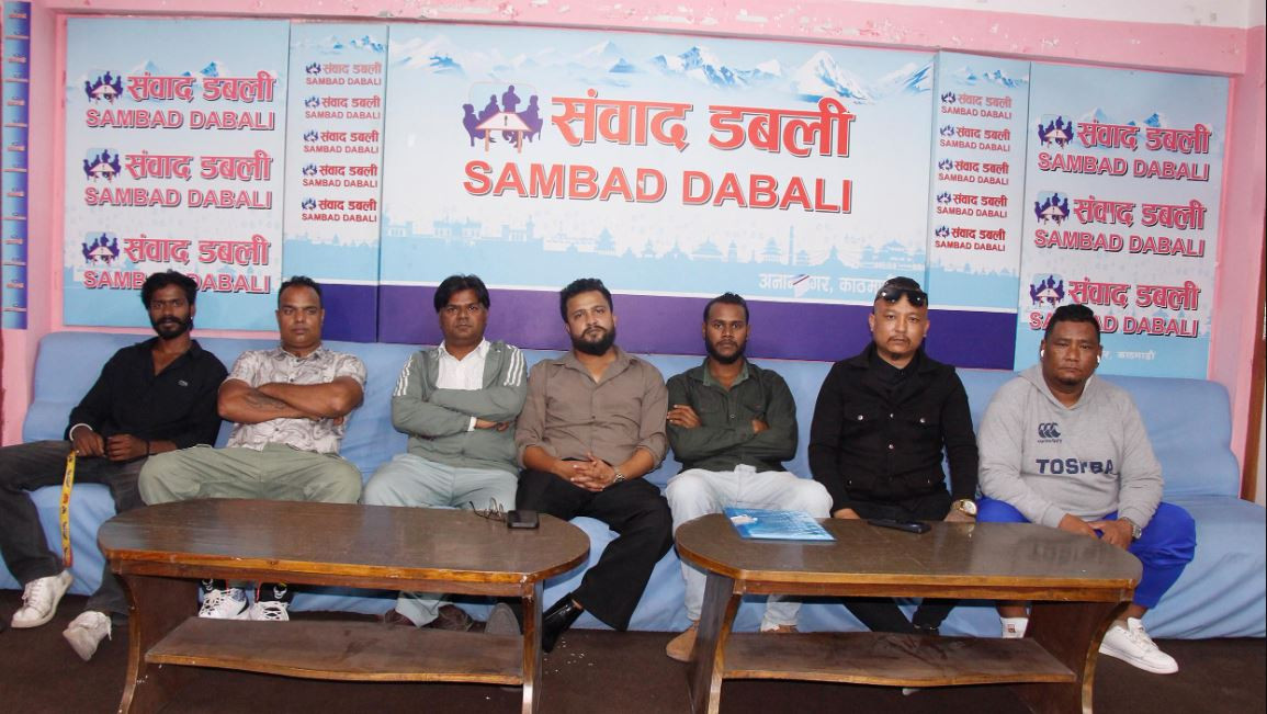अदालत र गृह मन्त्रालयको आदेश हुँदाहुँदै किन रोकिए कवाडका गाडी? दोहोरो कर विवादले व्यवसायी आत्मदाह प्रयाससम्म