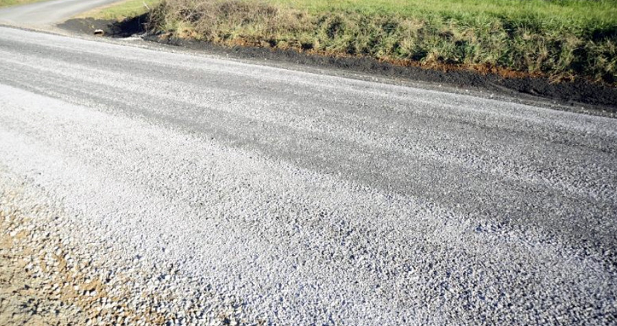 ठेकेदारको लापरबाहीले सडक निर्माण योजना अलपत्र