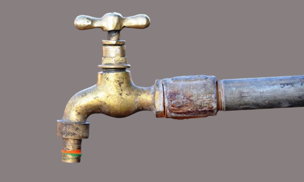 जडान गरिएका धारामा आएन पानी, स्थानीयले पटकपटक गुनासो गर्दा पनि समाधान भएन समस्या