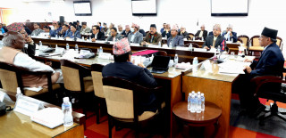 बजेटको कार्यान्वयनमा प्रधानमन्त्री असन्तुष्ट, भन्छन् - मन्त्रालयहरूको कार्यसम्पादनबाट सन्तोष लिने अवस्था छैन