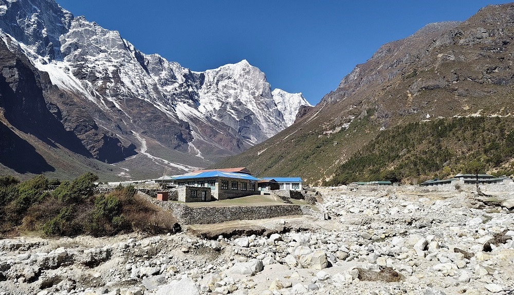 thame gau solukhumbu.jpg