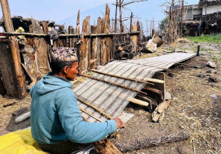 भेडाको उनबाट लिउ बुन्दै रोवागाउँका स्थानीय