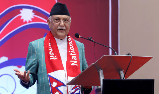 सान्टियागो बेर्नाबेउ हेरेर फर्किएका प्रधानमन्त्री ओलीको घोषणा - सूर्यविनायकमा ५० हजार दर्शक अट्ने रंगशाला