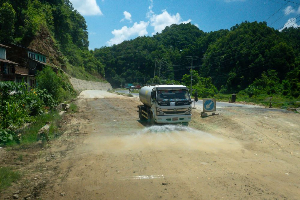 Pokhara Sadak.jpg