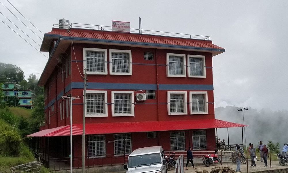 दिङ्लामा ८ करोड ३२ लाखमा तयार भयो इलाका प्रशासन कार्यालय भवन