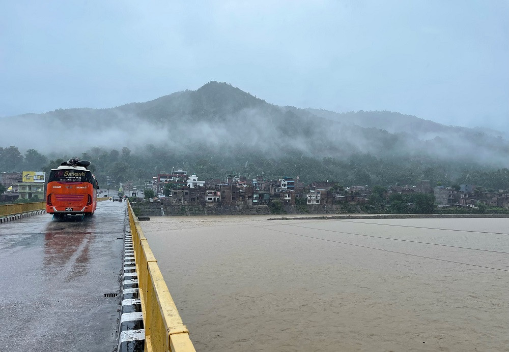 बुधबारसम्म यी ६ नदीमा बाढीको जोखिम, उच्च सतर्कता अपनाउन आग्रह