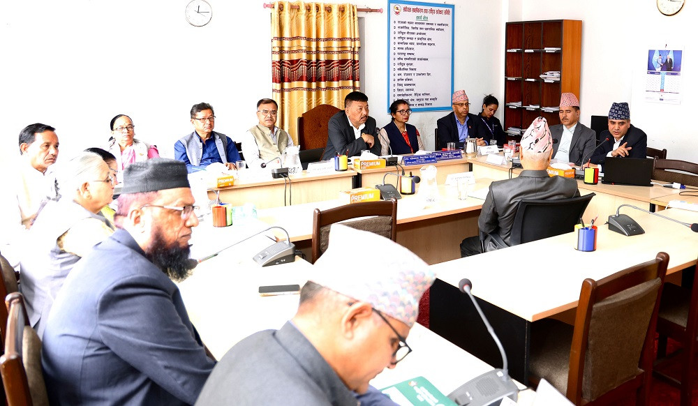 सञ्चित कोषको ऋणात्मक अवस्थामा सुधार ल्याउन र वित्तीय अनुशासन कायम गर्नुपर्नेमा सांसदको जोड