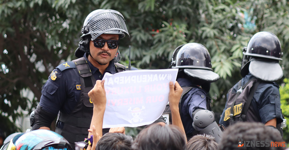 gen z pradarsan (12).jpg