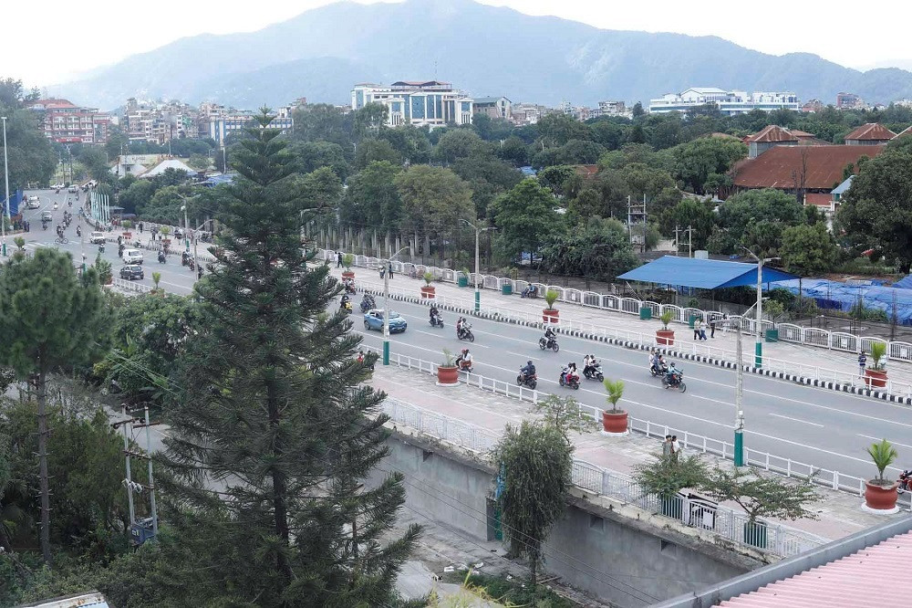 वर्षा रोकिएसँगै काठमाडौं उपत्यकाको जनजीवन सामान्य बन्दै