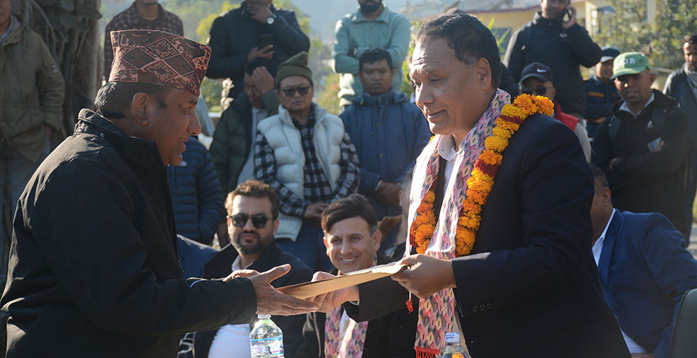 तनहुँमा मन्त्री कुलमानसमक्ष स्थानीयको गुनासै गुनासो