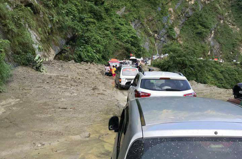 सिद्धार्थ राजमार्ग सुधारको तयारीका लागि एआईआईबीको २० लाख डलर अनुदान, ऋण दिन पनि इच्छुक