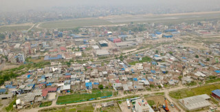 मनोहराका सुकुम्बासीले छाड्न थाले बस्ती