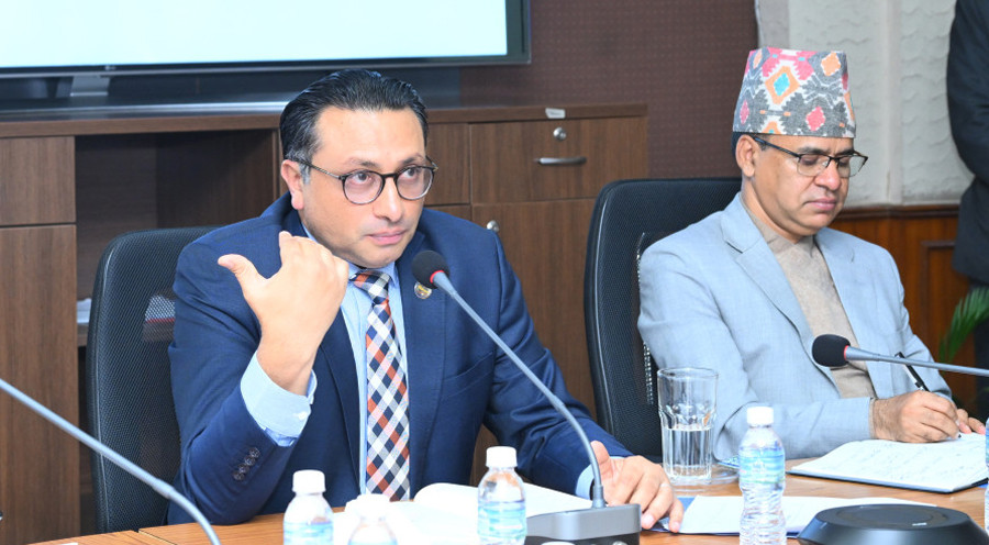 अर्थतन्त्रको जहाजलाई नयाँ दिशामा मोडेका छौँ, अब गति दिने समय हो : अर्थमन्त्री वाग्ले