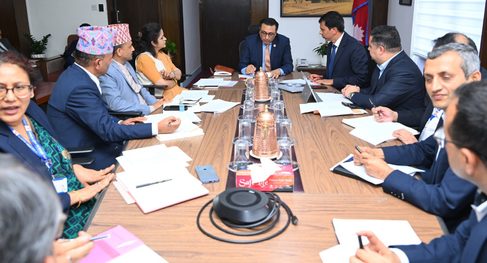 'बजेटमा घोषणा गरिएका आर्थिक सुधारका लागि अर्थ र उद्योग मन्त्रालयबीच सहकार्य बढाइने'