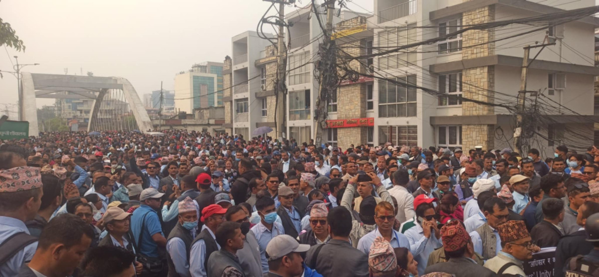 शिक्षक र शिक्षामन्त्रीबीचको वार्ता सकियो, जुटेन सहमति 