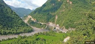 तीन दिनदेखि ठप्प कालीगण्डकी करिडोर, यात्रु बिचल्लीमा