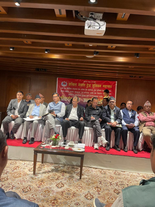 श्रमिकमैत्री कानुन निर्माणमा संसद् गम्भीर हुनुपर्छः पूर्वसभामुख सापकोटा