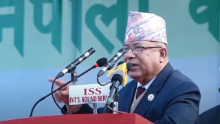 ज्ञानेन्द्रलाई माधवको चुनौती : देशको चिन्ता भए  चुनाव जितेर प्रधानमन्त्री बनेर  देखाउनुस्