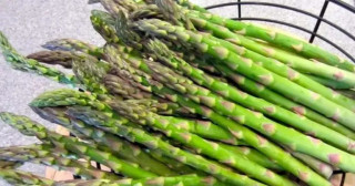 कुरिलो प्रतिकेजी १,१०० रुपैया, आज कुन तरकारी र फलफुलको भाउ कति ?