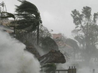 उत्तर प्रदेशमा आँधीका कारण १४ जनाको मृत्यु