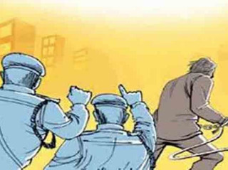 आफ्नै पत्नीको खुट्टा काटेर पति फरार