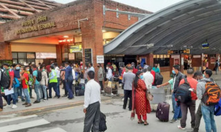 निर्वाचन नजिकीदै गर्दा वैदेशिक रोजगारीमा जान साढे ७० हजारले लिए श्रम स्वीकृति