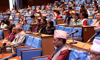 संसद्अघि सत्तापक्ष र विपक्षी छुट्टाछुट्टै छलफलमा