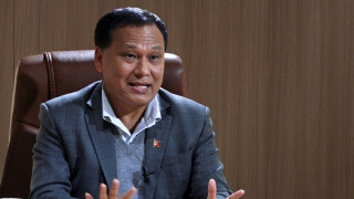 कुलमानलाई पदबाट हटाउने सरकारको निर्णय