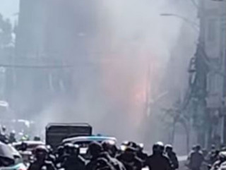 लाजिम्पाटमा बिजुलीको पोलमा आगो लाग्यो