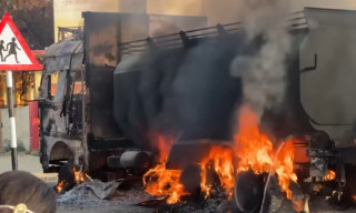 ट्यांकरको ठक्करबाट दुई बालकको मृत्यु, स्थानीयले जलाए चौकी र गाडी