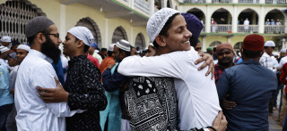 आज ‘ईद उल फित्र’ मनाइँदै, देशभर सार्वजनिक विदा