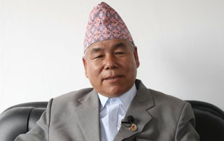 "प्रतिगामी षडयन्त्रको विरोध र गणतन्त्रको रक्षा गरौ!"