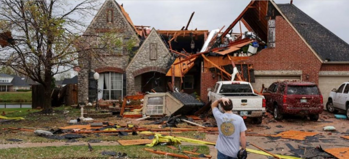 अमेरिकामा आँधीबेहरी, १६ जनाको मृत्यु