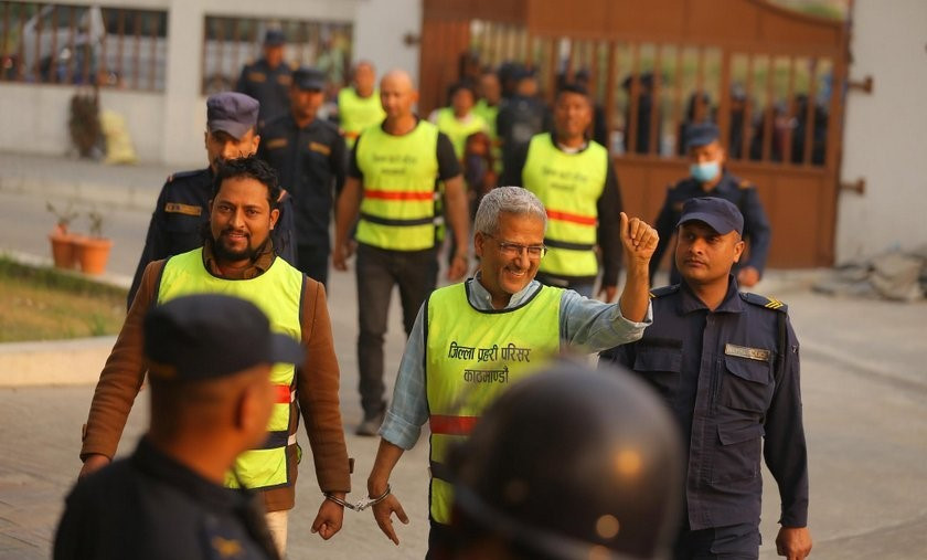 रविन्द्र मिश्र र धवल शमशेरसहित २० जनालाई थप १५ दिन हिरासतमा राखेर अनुसन्धान गर्न अनुमति