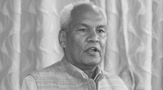 सरकारले जफत गर्‍यो खुमबहादुर खड्काको जग्गा