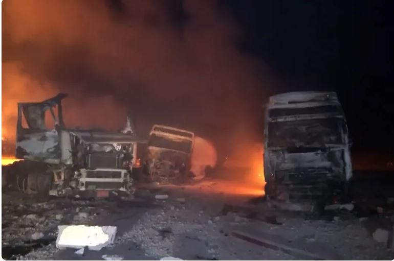 यमनको बन्दरगाहमा अमेरिकाको भिषण हवाई हमला, ३८ सर्वसाधारणको मृत्यु  र  १०२ जना घाइते