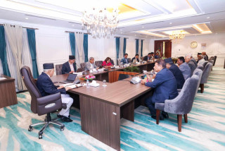 तीन घण्टा मन्त्रिपरिषद् बैठक : गभर्नरबारे प्रस्ताव नै गएन, केही विदेश भ्रमणहरू स्वीकृत