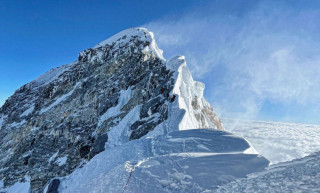 तीव्र हावाका कारण सगरमाथा आरोहण प्रभावित