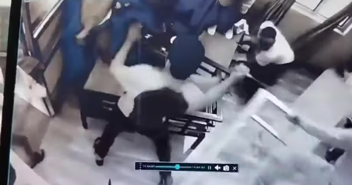 चितवनको खैरहनीमा दुई समूहबीच खुकुरी हानाहान, तीन युवा घाइते