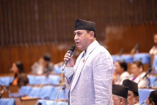 प्रधानमन्त्रीको सल्लाहकार टोलीमाथि कांग्रेसले संसदमै उठायो यस्तो प्रश्न