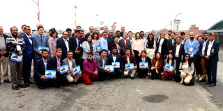 ‘सगरमाथा संवाद’का विशिष्ट पाहुनाले गरे हिमशृङ्खला दृश्यावलोकन