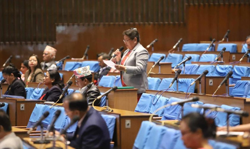 कांग्रेस र एमालेले दुई दलीय व्यवस्थाको प्रयास गरेको सांसद राईको आरोप