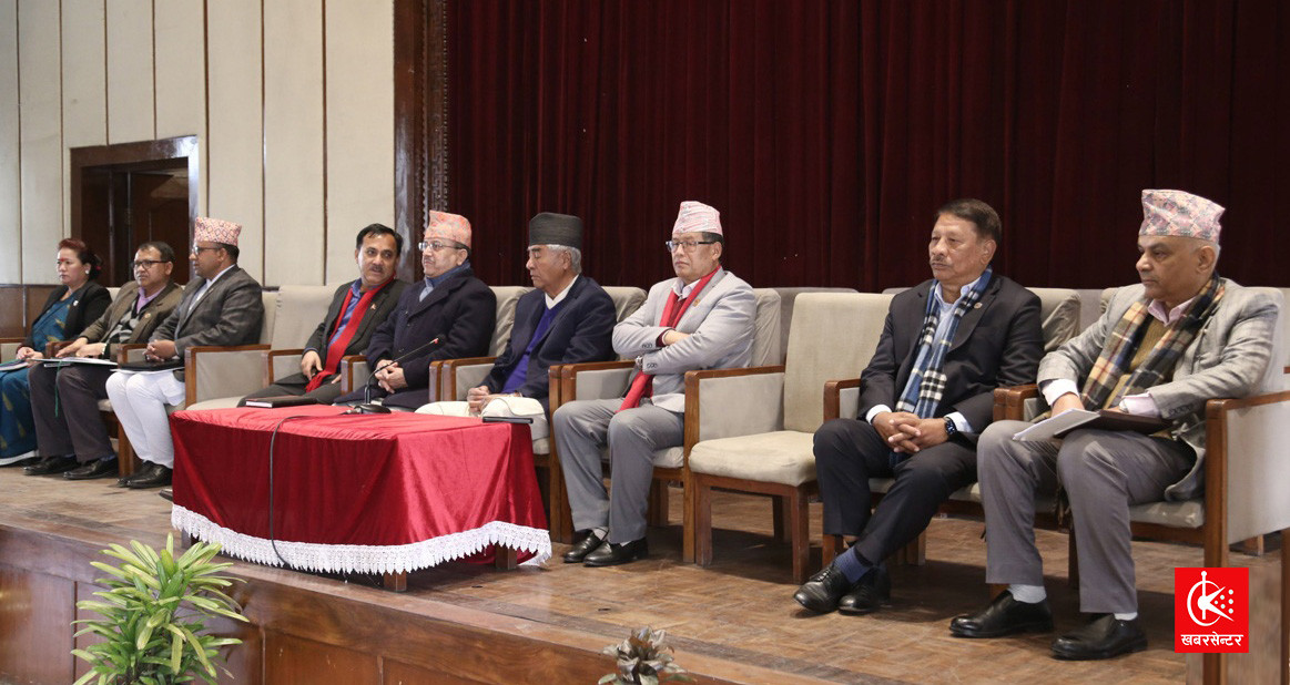 गृहमन्त्रीले दैनिक ५० लाख असुली गरेको बारे छलफल गर्न कांग्रेस पदाधिकारी बैठक बस्दै