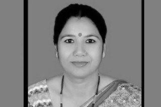 एमाले नेता लालबाबु पण्डितलाई पत्नी शोक