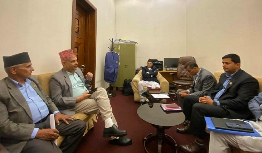 सभामुखको आह्वानमा कानुनमन्त्रीसहित प्रमुख सचेतकहरूको बैठक जारी