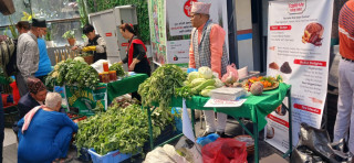 १०० औं हप्तामा रैथाने कृषि हाटबजार