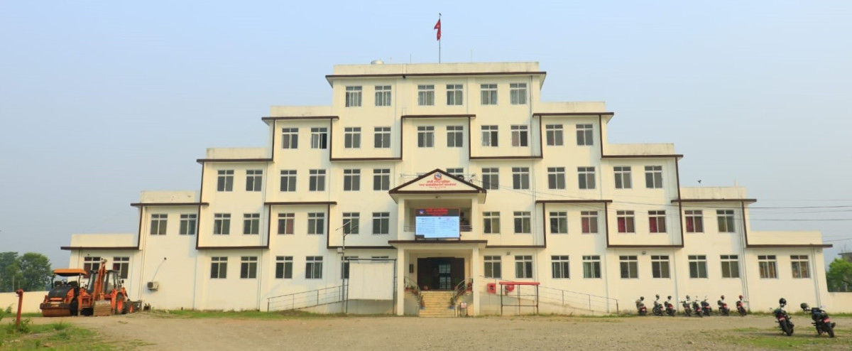 राप्ती नगरपालिकाले चिकित्सकसहित ७२ कर्मचारी हटायो