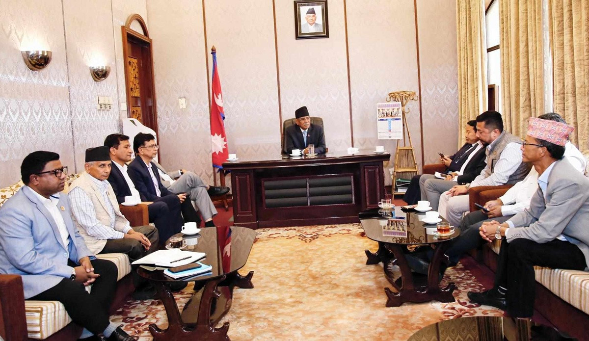 रास्वपाले कांग्रेस समक्ष प्रस्तुत ५ बुँदे प्रस्तावमा साझा धारणा बनाउन विपक्षी दलहरूको बैठक जारी