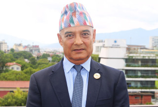 राजावादी आन्दोलनमा सहभागी भएको आरोप लागेका धवल शमशेर अदालतमा उपस्थित