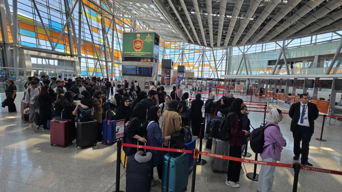 इरानमा रहेका ११ नेपाली भारतीय सहयोगमा नेपाल फर्किँदै